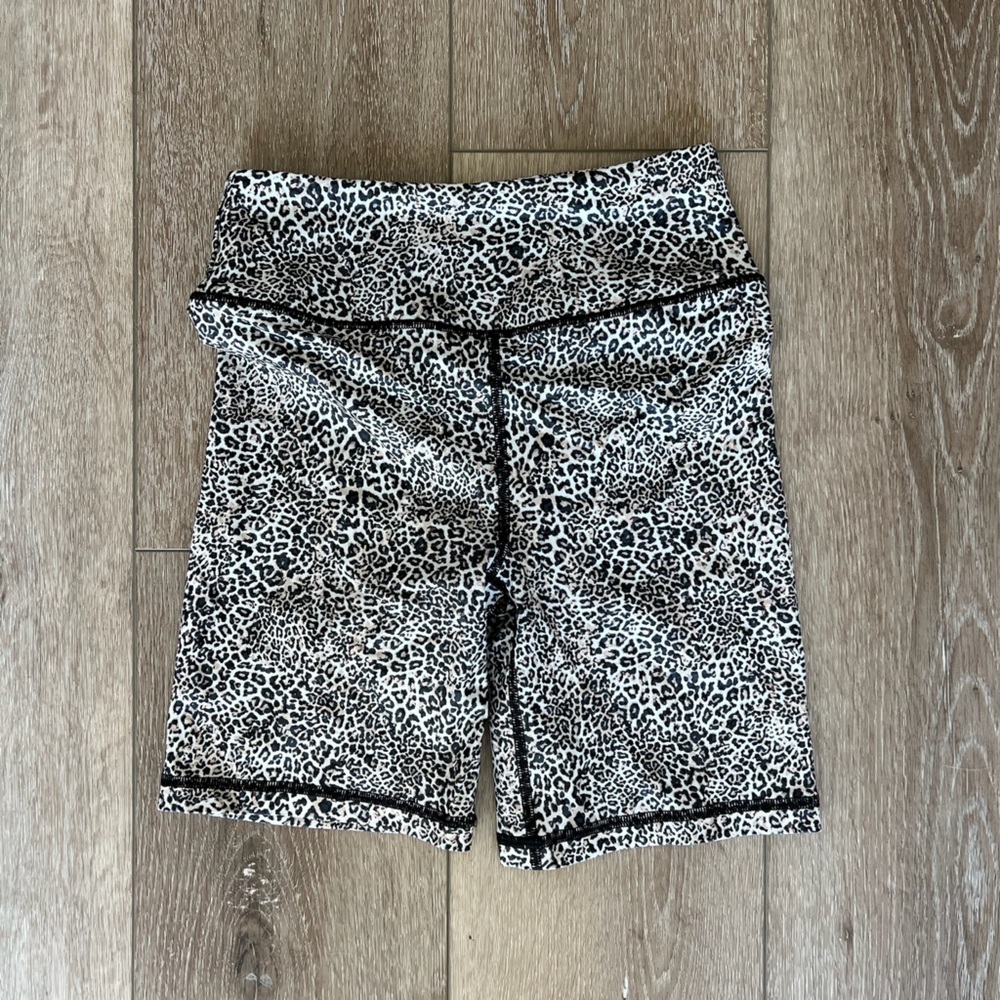 Victoria Sport Leopard Print Biker Short sz. XS